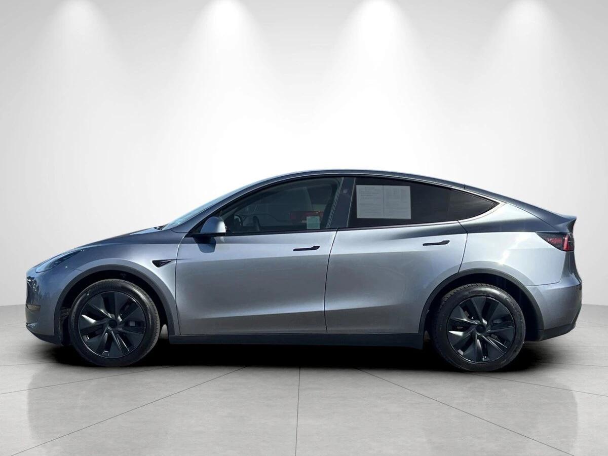 tesla model y 2025 7SAYGDEE5SF252568 image tesla model y 2025 7SAYGDEE5SF252568 image